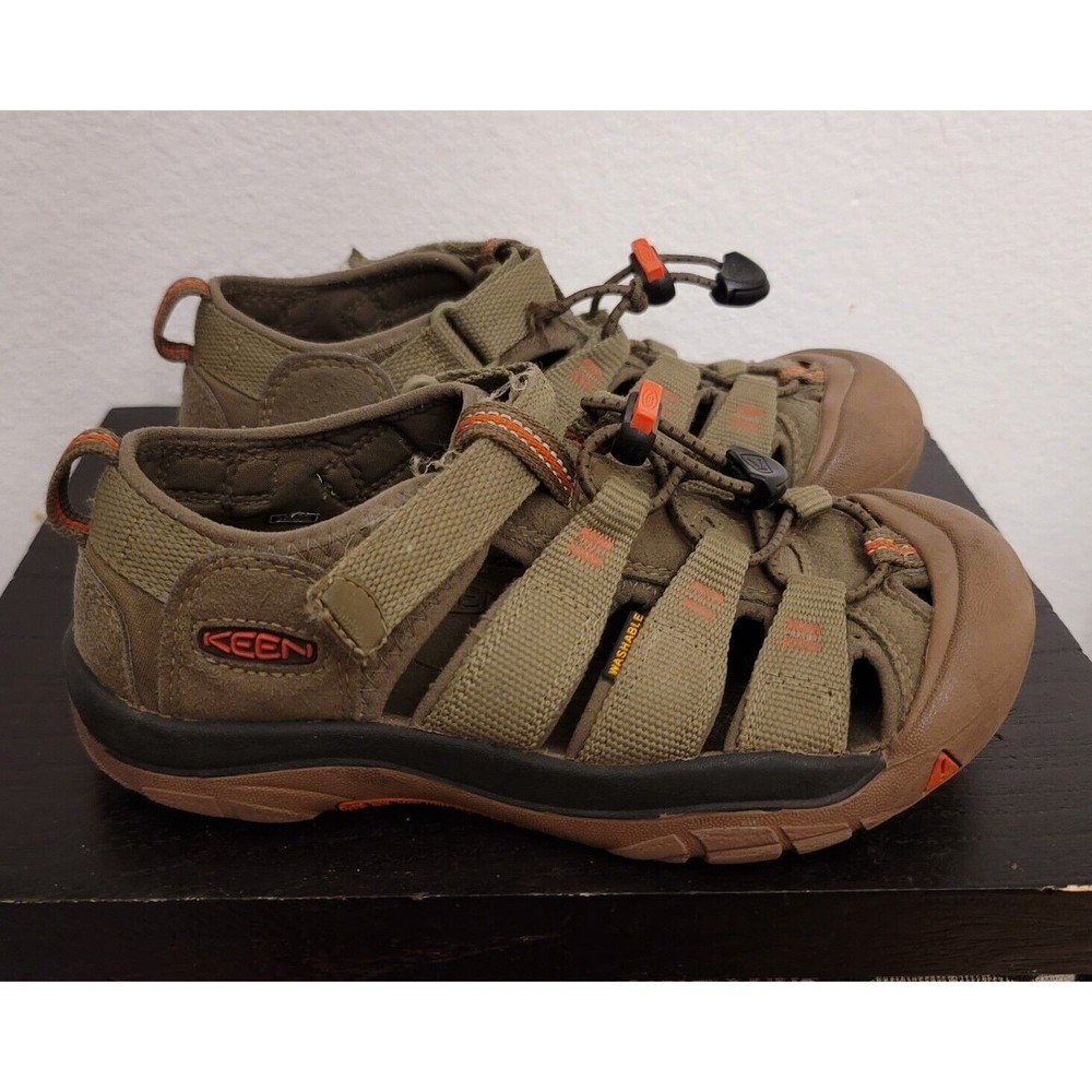 KEEN Newport H2  Waterproof Hiking Sandals  Olive Green Unisex Boys Youth Size 2